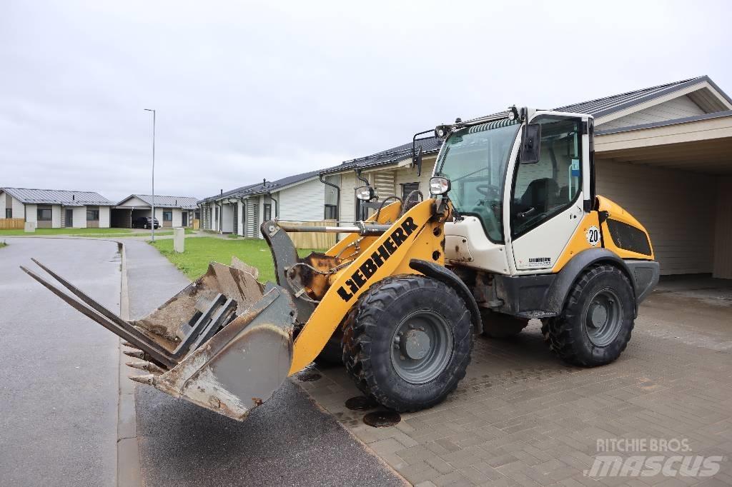 Liebherr 506 輪胎式裝載機