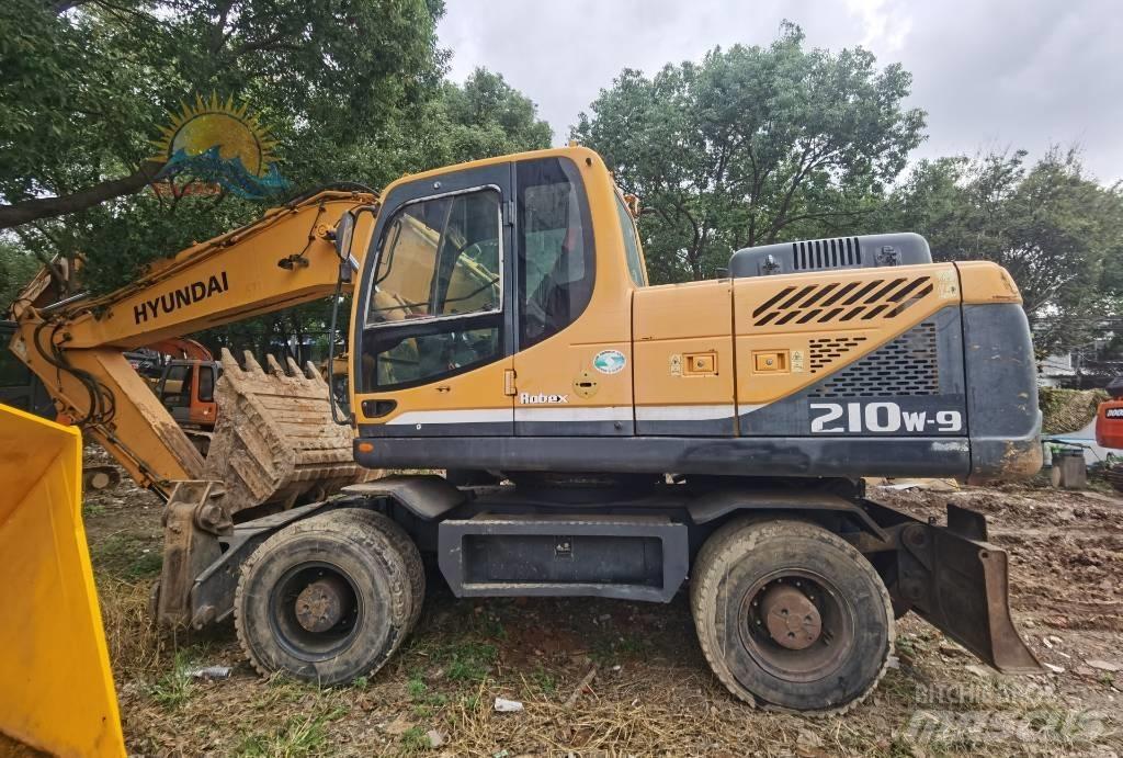 Hyundai R210W-9 旋轉式挖土機/掘鑿機/挖掘機