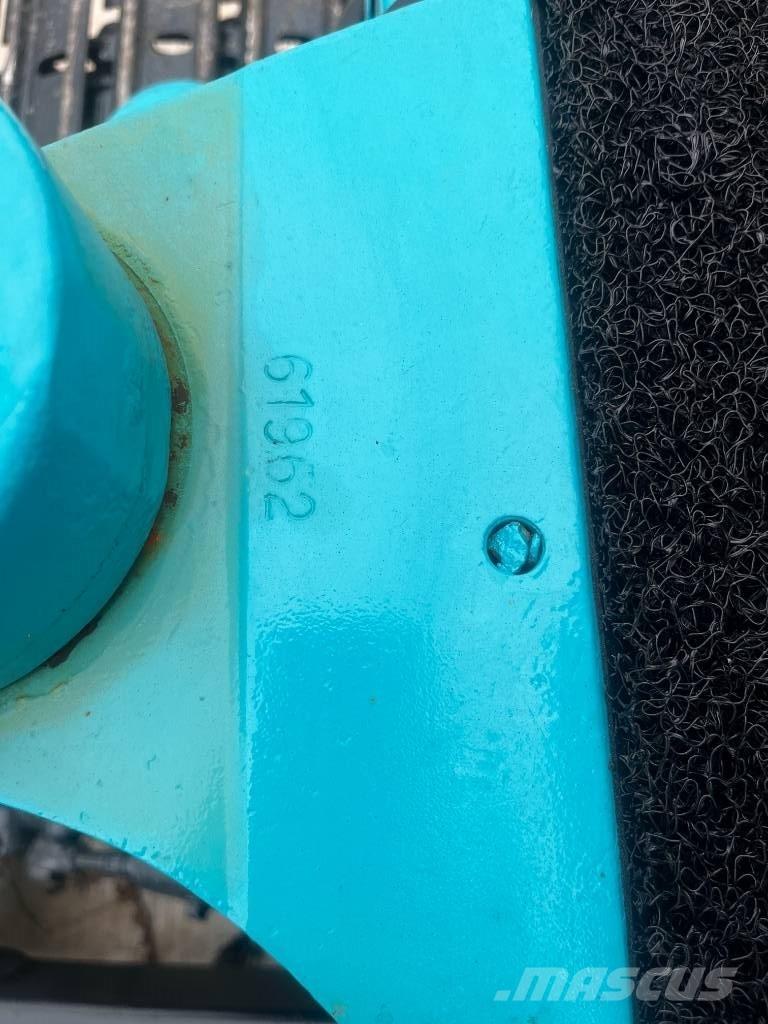 Kubota U 30 小型挖土機/掘鑿機<7t(小型挖掘機)