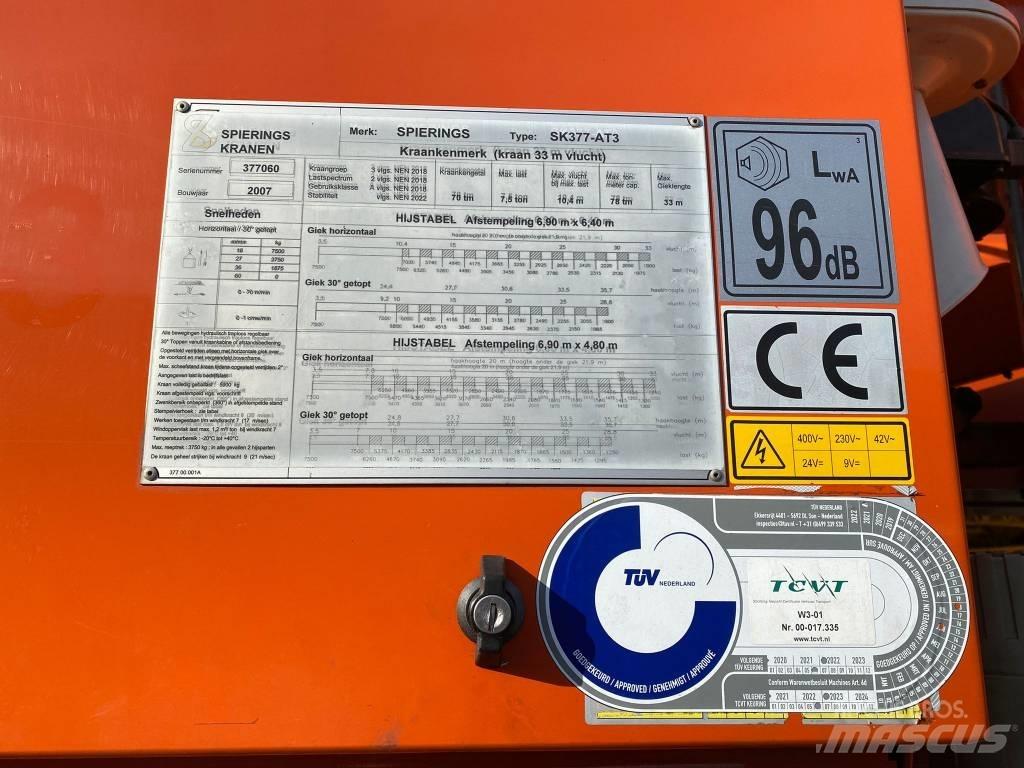 Spierings SK377 塔式起重機