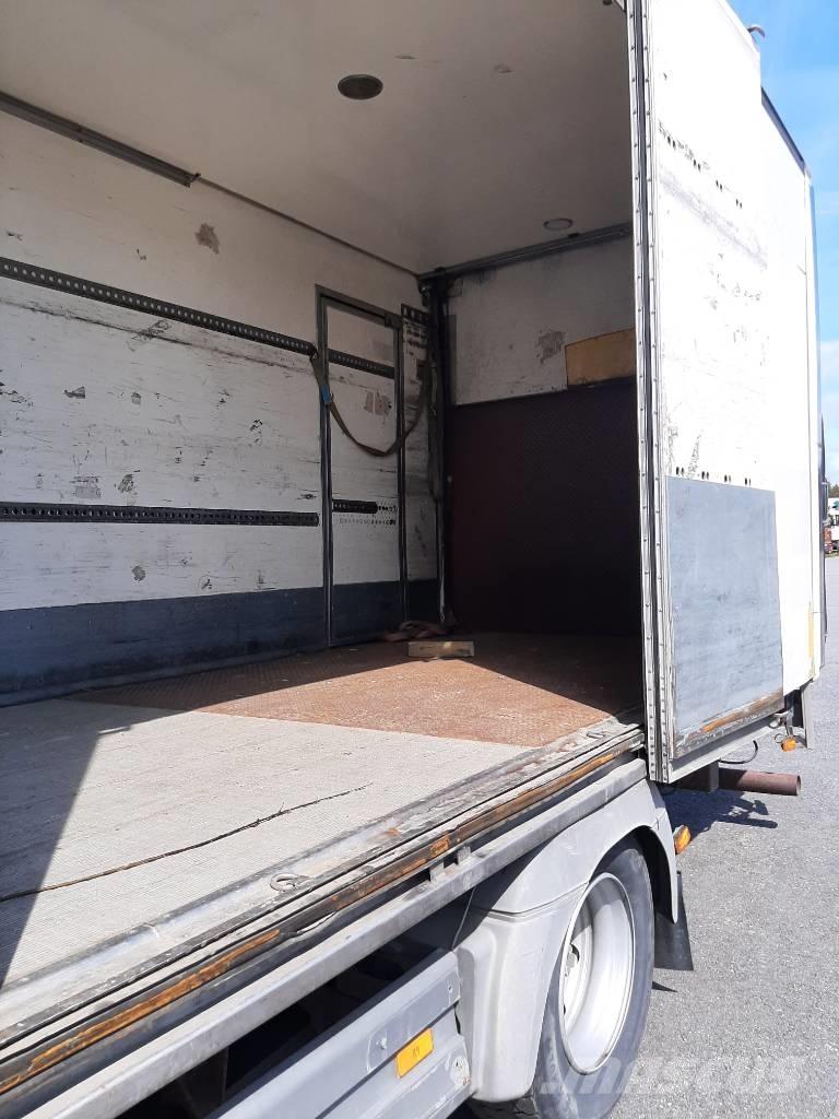 Mercedes-Benz 1523 溫控卡車