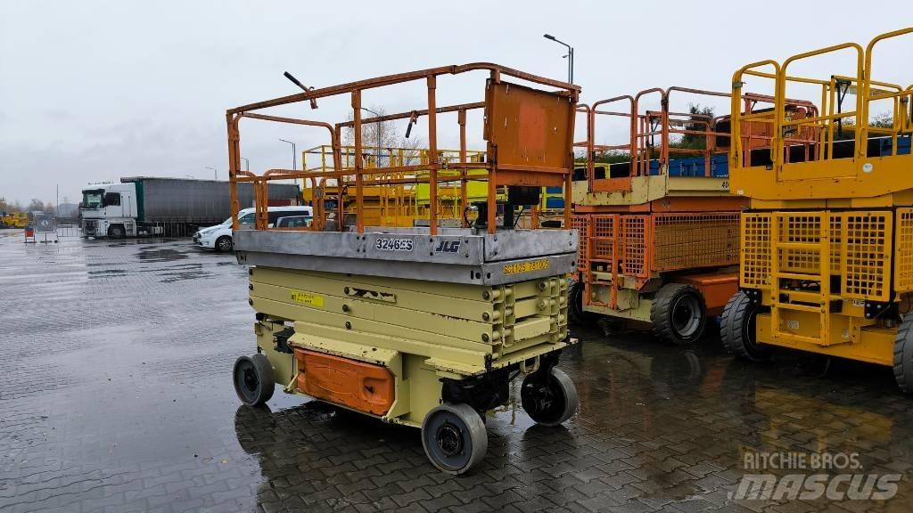 JLG 3246 ES 剪式升降機