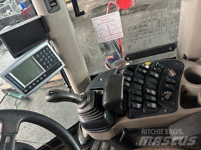 CASE 721 F USED CAB 駕駛室與內部