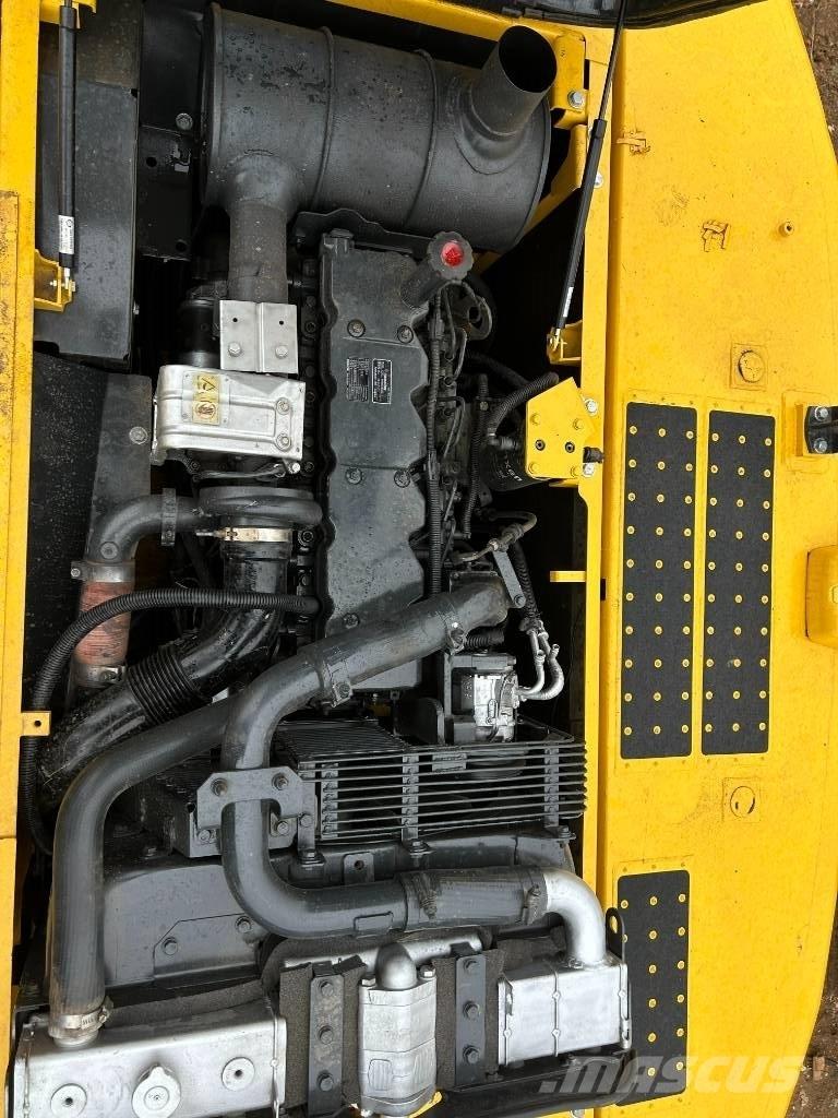 Komatsu 240-8 履帶式 挖土機/掘鑿機/挖掘機