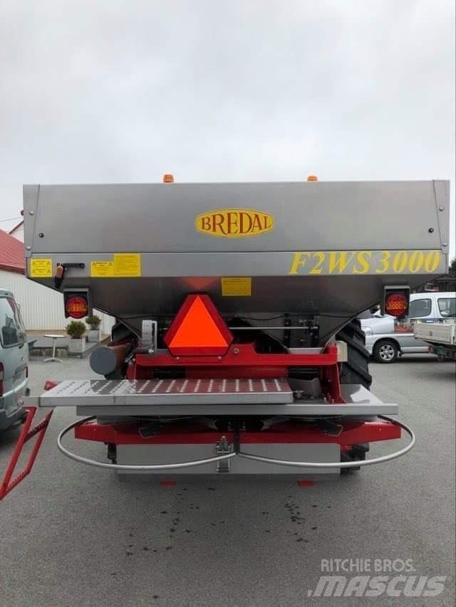 Bredal F2 WS 3000 礦物撒布機