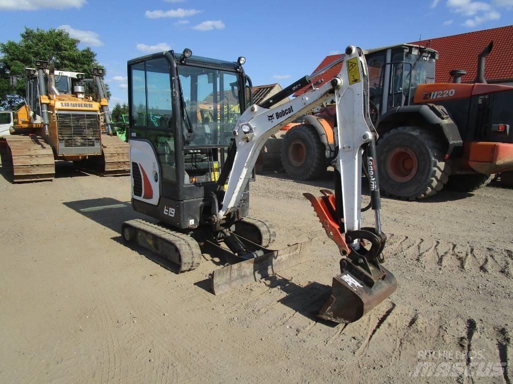 Bobcat E 19 Z   V  E 20 小型挖土機/掘鑿機<7t(小型挖掘機)