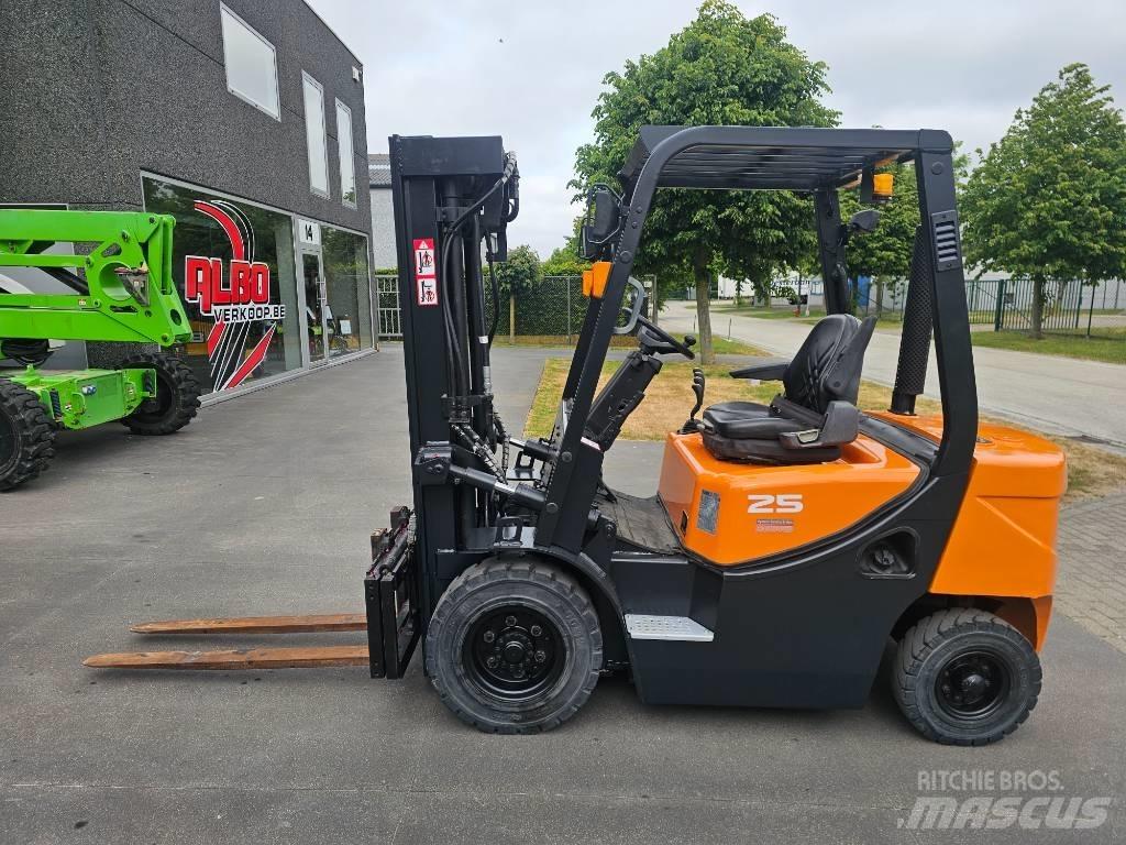 Doosan D 25 G 柴油卡車