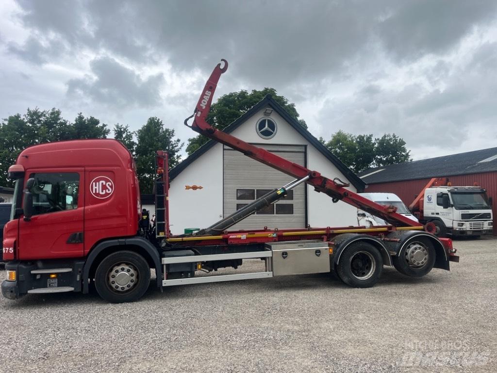 Scania P 320 吊鉤式起重車