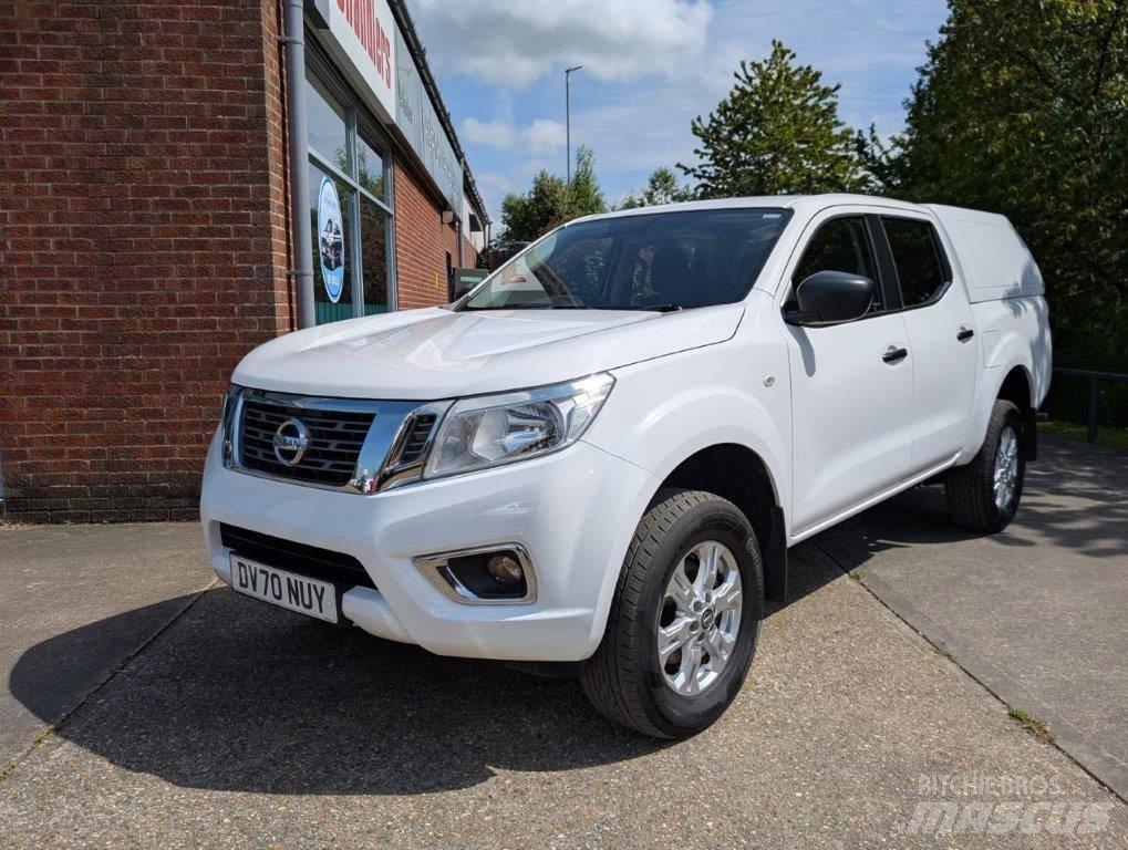 Nissan Navara 皮卡.傳統半斗卡車/側卸板