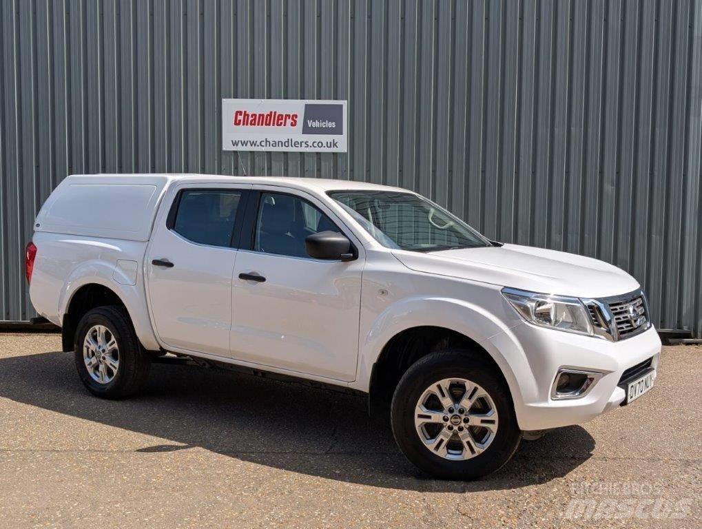 Nissan Navara 皮卡.傳統半斗卡車/側卸板