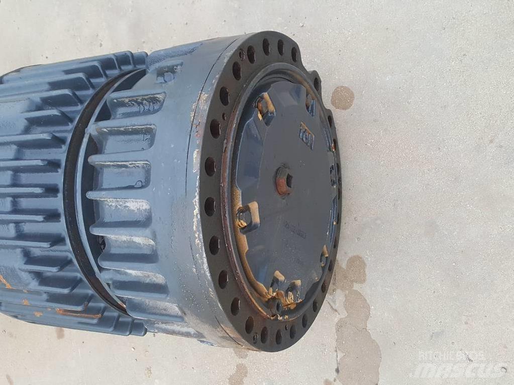 Komatsu WA500-6 軸