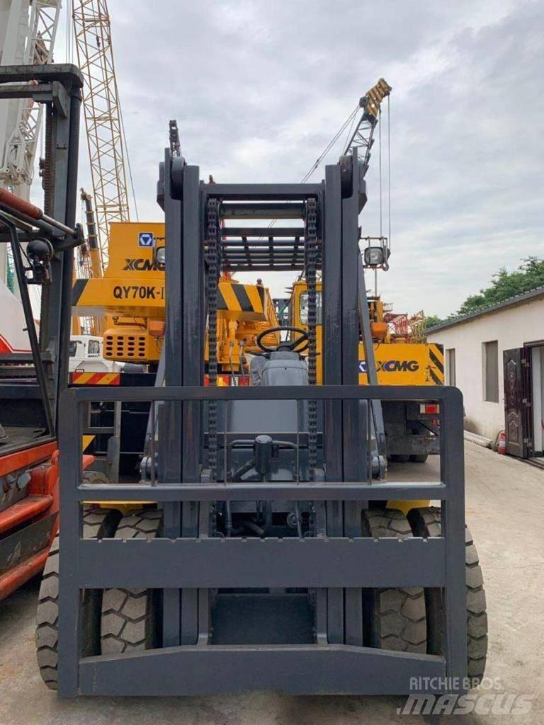 Komatsu 8 Ton 柴油卡車