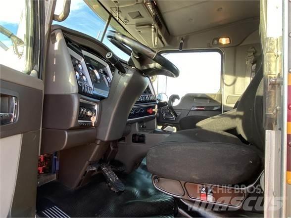 Kenworth T800 曳引機組件