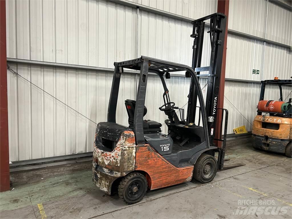 Toyota 02-8FDF15 柴油卡車