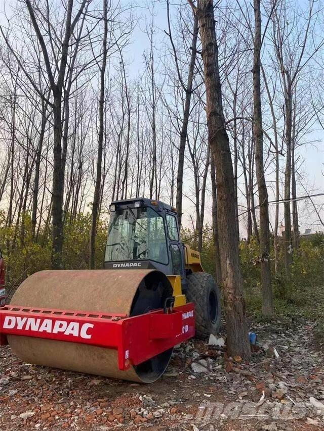 Dynapac CA301 單輪滾壓機