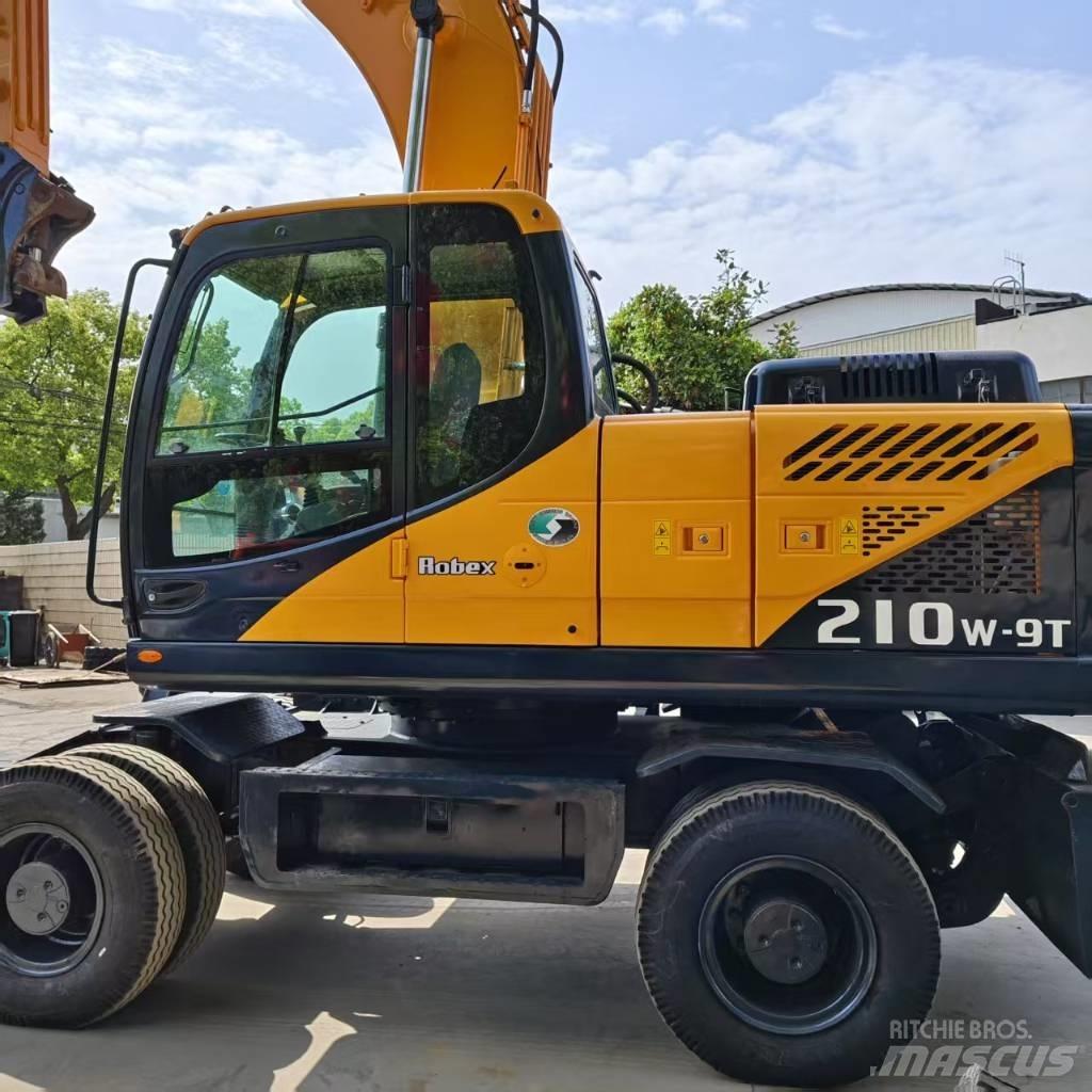 Hyundai 210w-9 旋轉式挖土機/掘鑿機/挖掘機