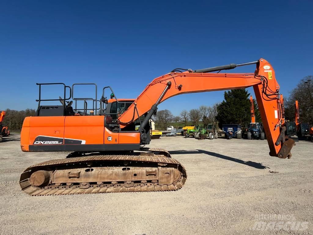 Doosan DX 225 履帶式 挖土機/掘鑿機/挖掘機