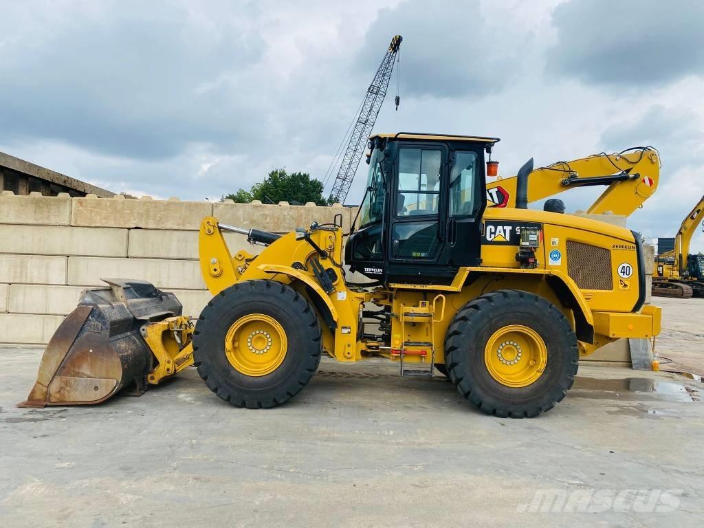 CAT 926m 輪胎式裝載機