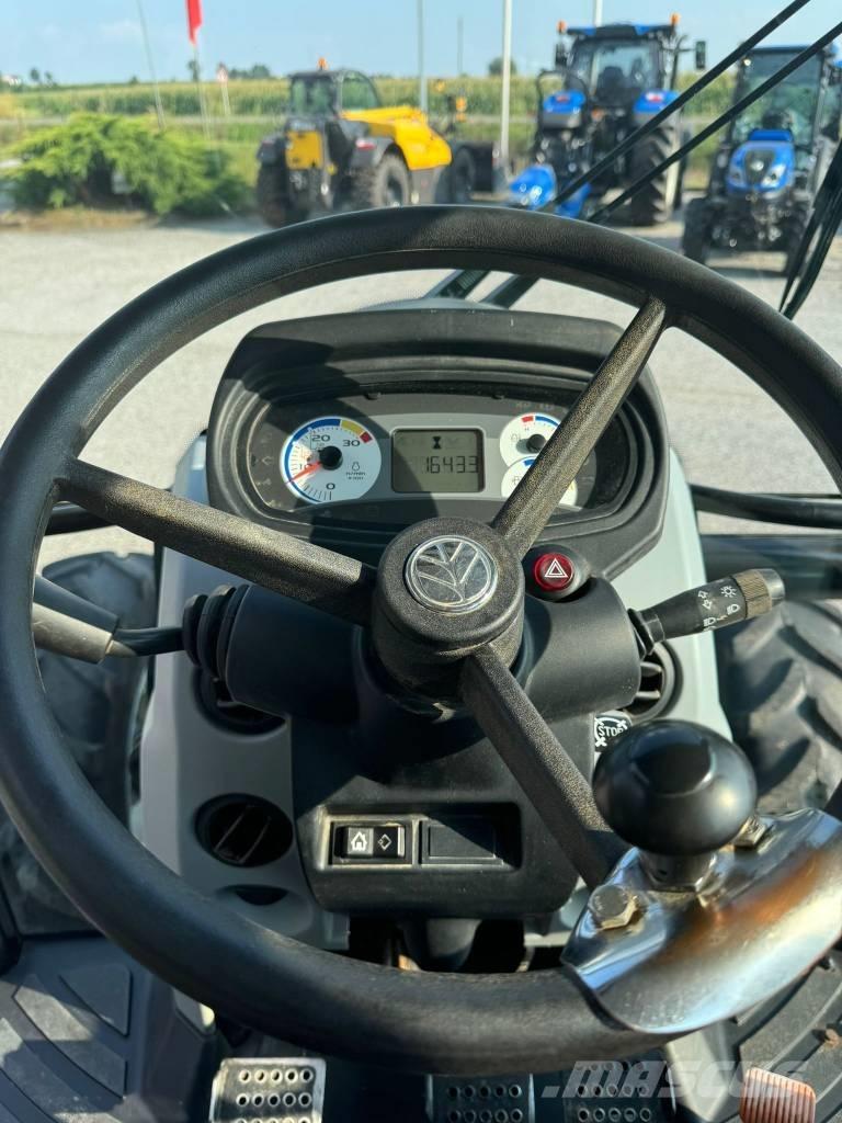 New Holland T 4.75 曳引機