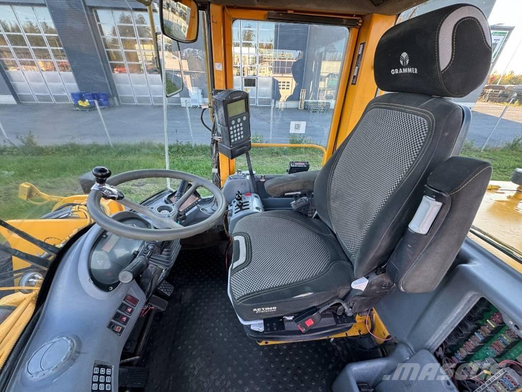 Volvo L 120 D 輪胎式裝載機