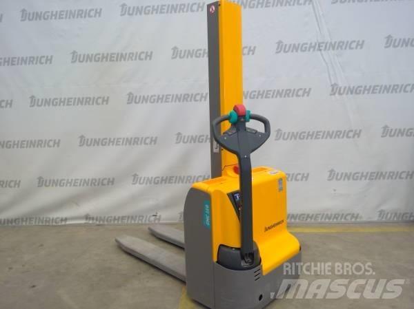 Jungheinrich EMC 110 行走控制式堆積機
