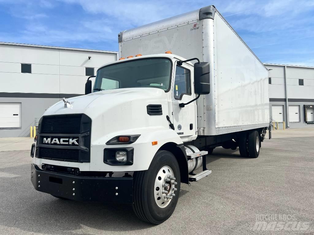 Mack MD 6 貨箱式卡車