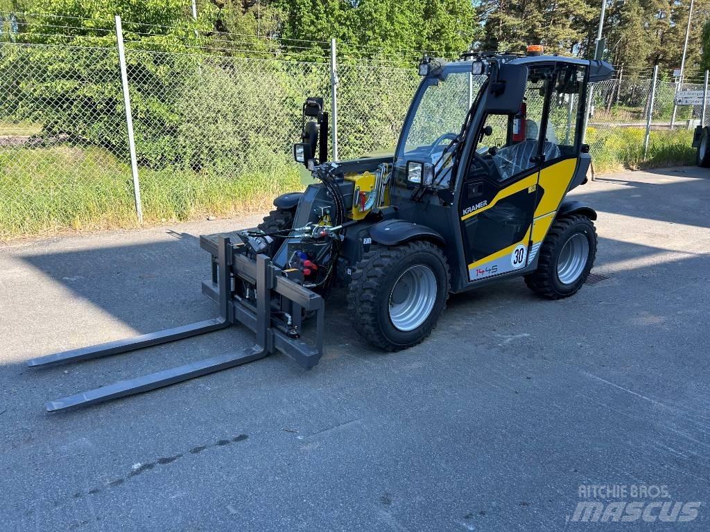Kramer 1445 伸縮臂操作車