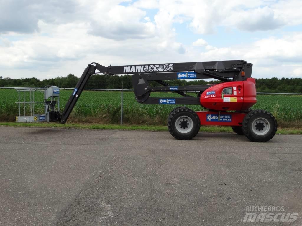 Manitou 200 ATJ 曲臂高空作業車