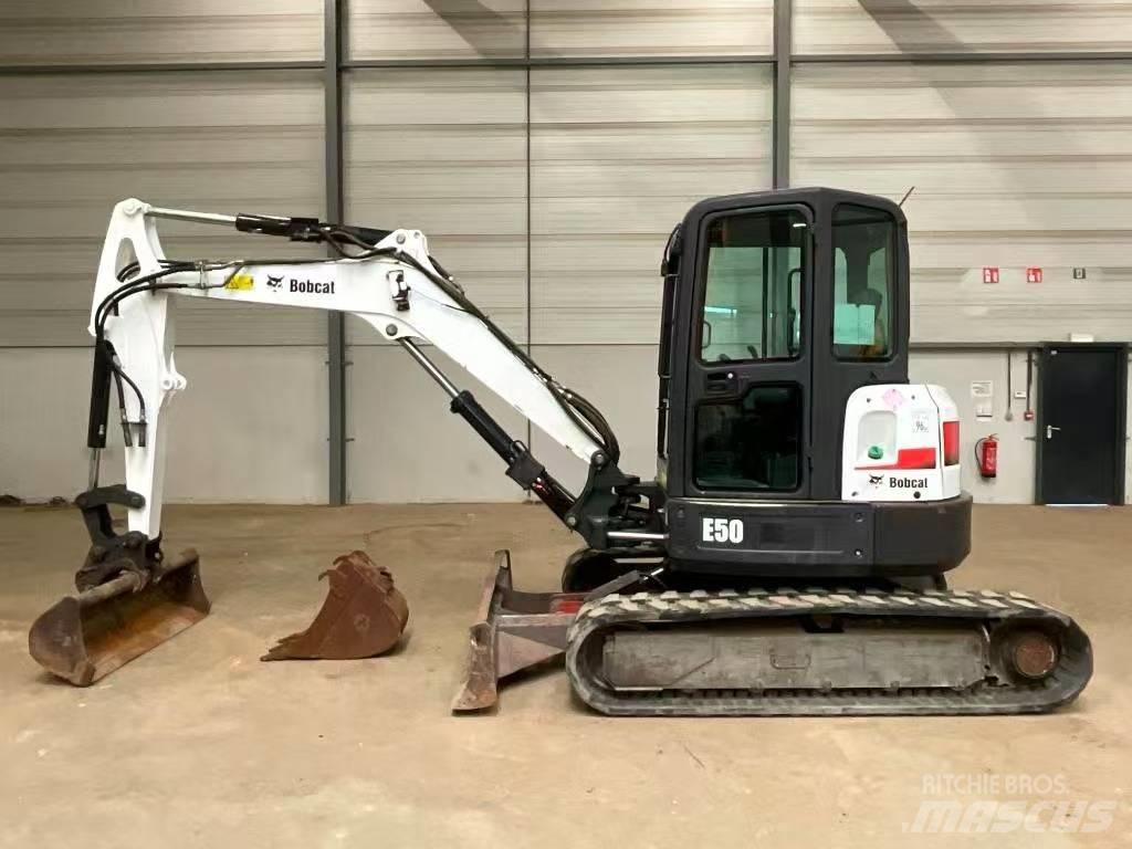 Bobcat E 50 小型挖土機/掘鑿機<7t(小型挖掘機)