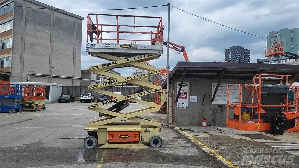 JLG 3246ES 剪式升降機