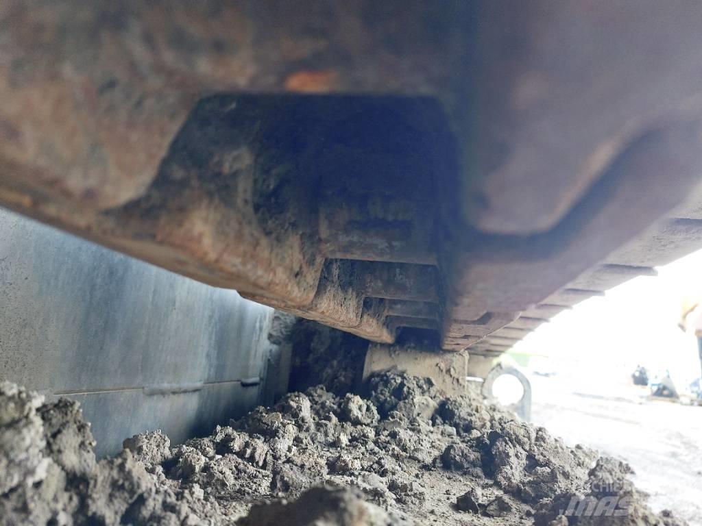 Terex M2100-3 篩分機