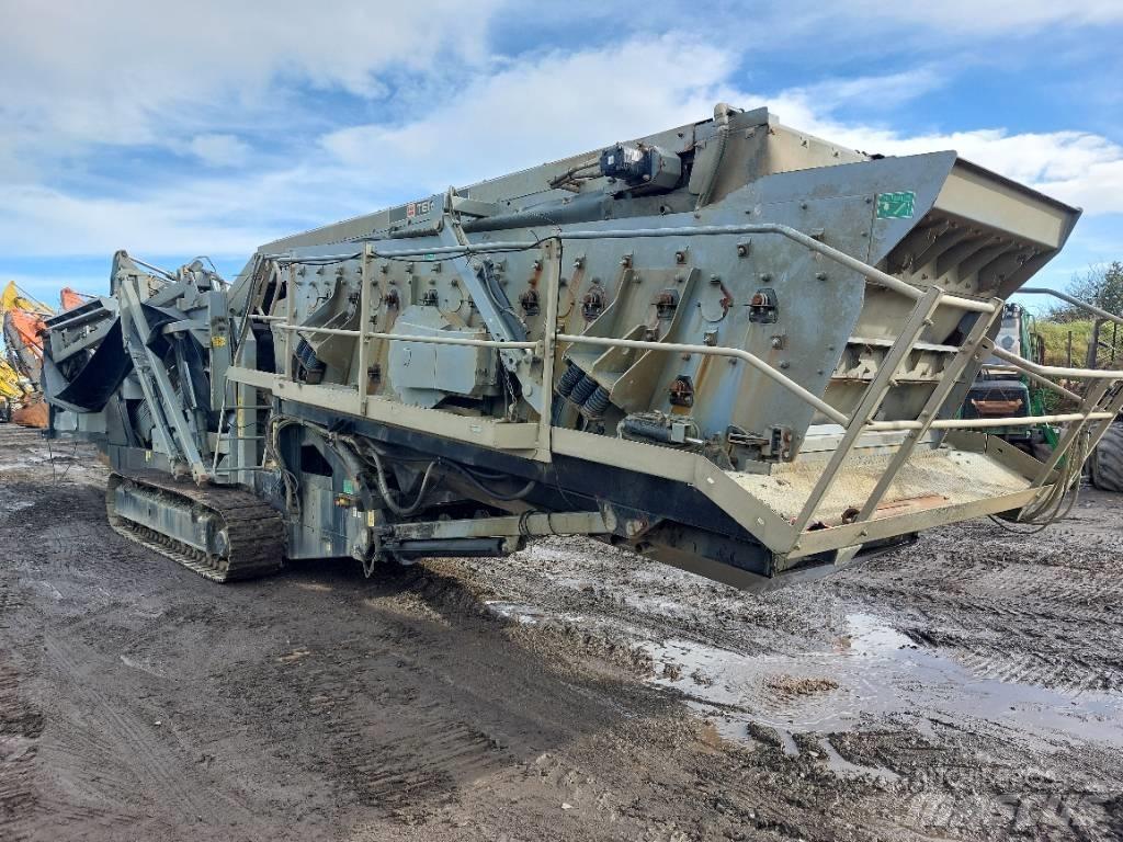Terex M2100-3 篩分機