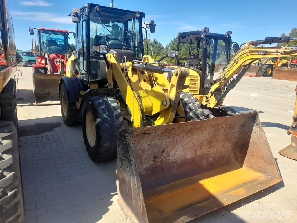 CAT 908M 輪胎式裝載機