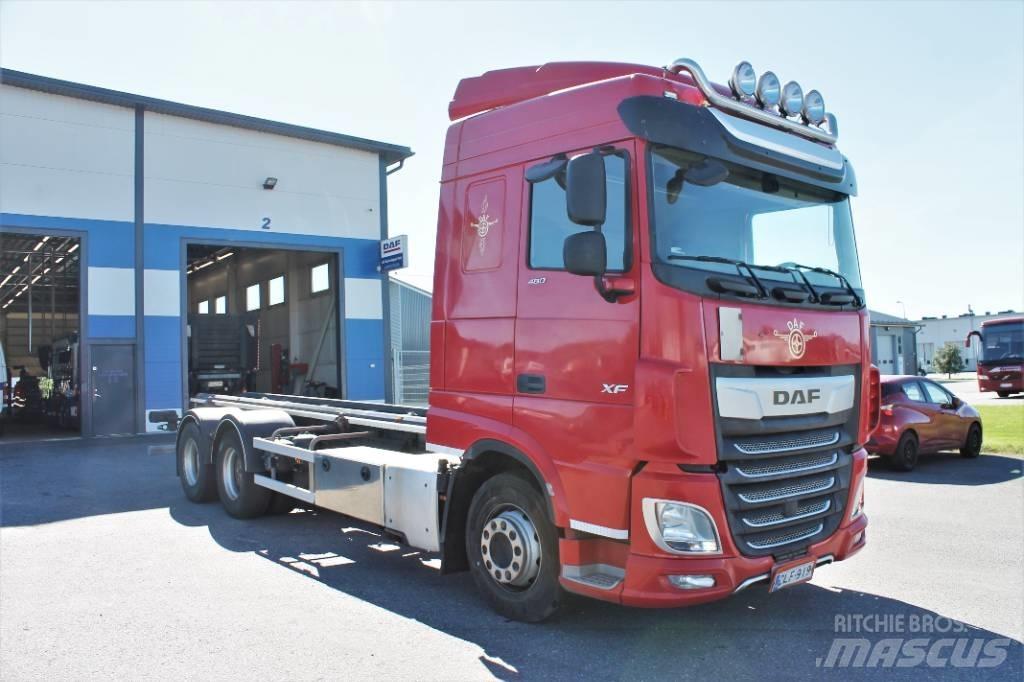 DAF XF 480 FAS 6x2 貨櫃框架卡車