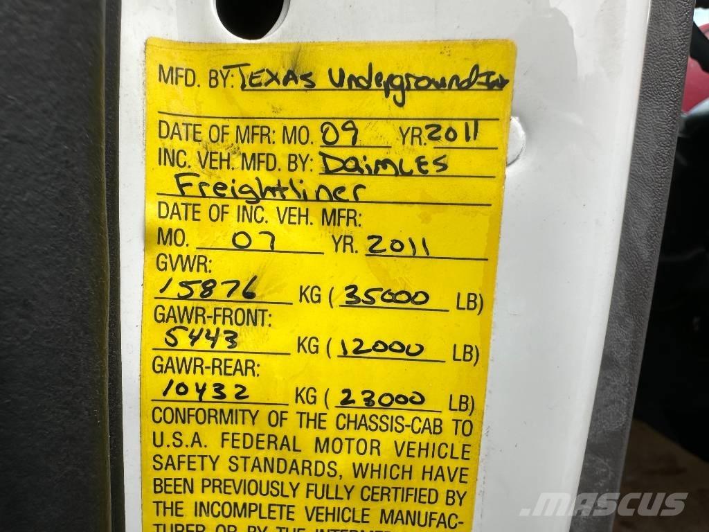 Freightliner M2 組合/真空油槽車