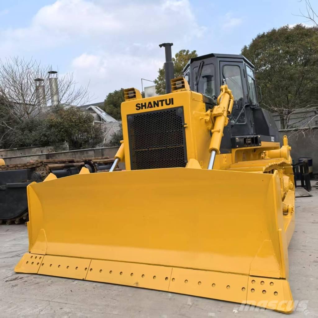 Shantui SD22 履帶推土機