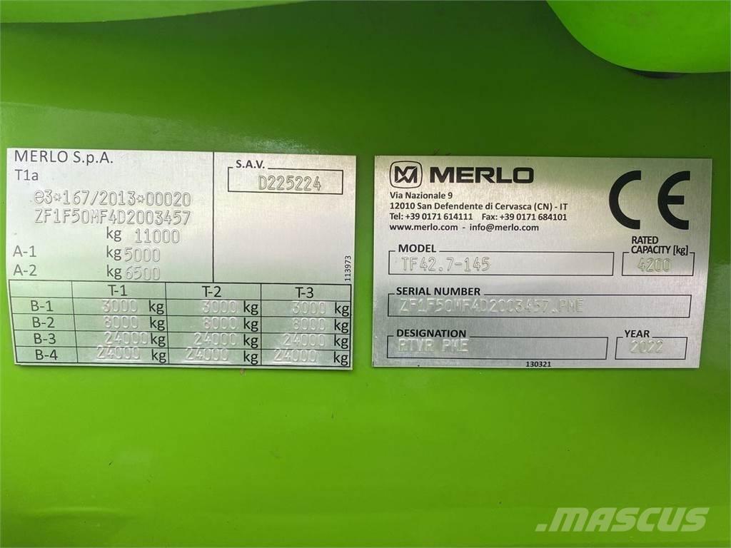 Merlo TF42.7 農業用伸縮臂裝載機