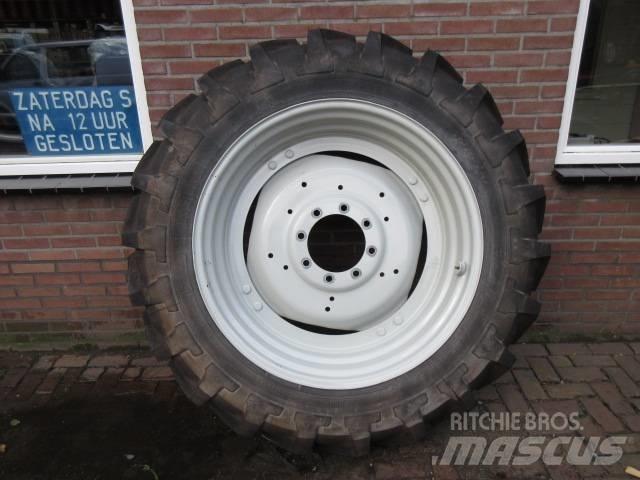 Michelin 13.6/38 輪胎、車輪和輪圈