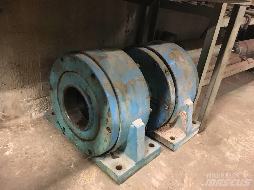 Terex Pegson 428 傳動裝置