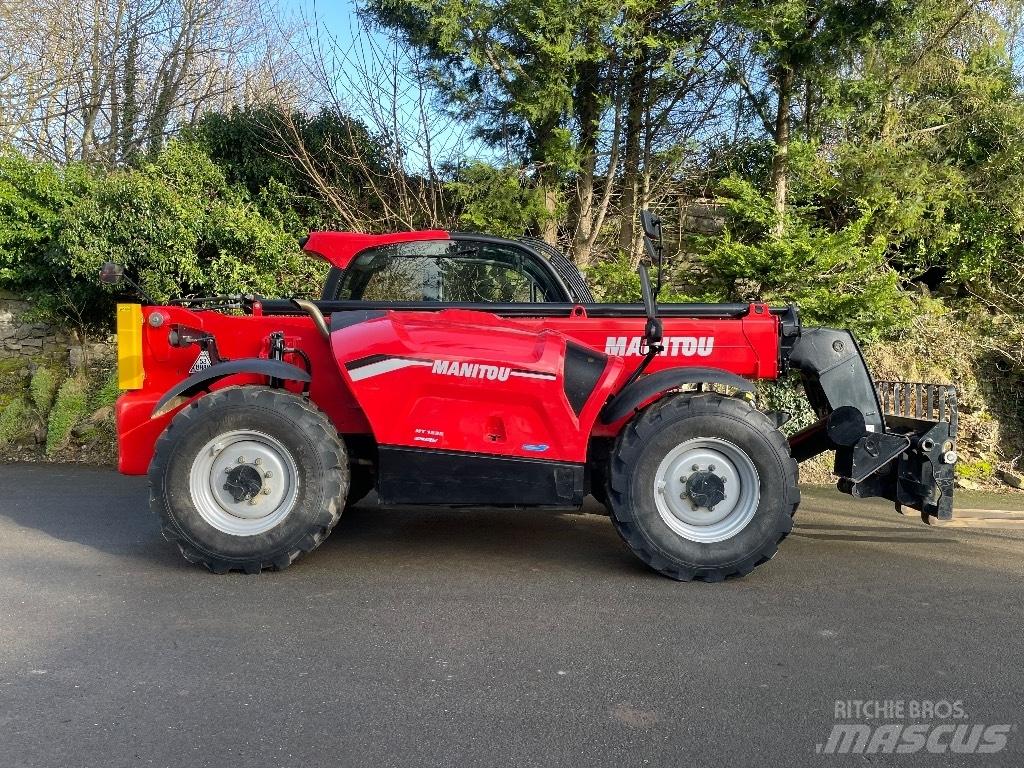 Manitou MT 1335 伸縮臂操作車