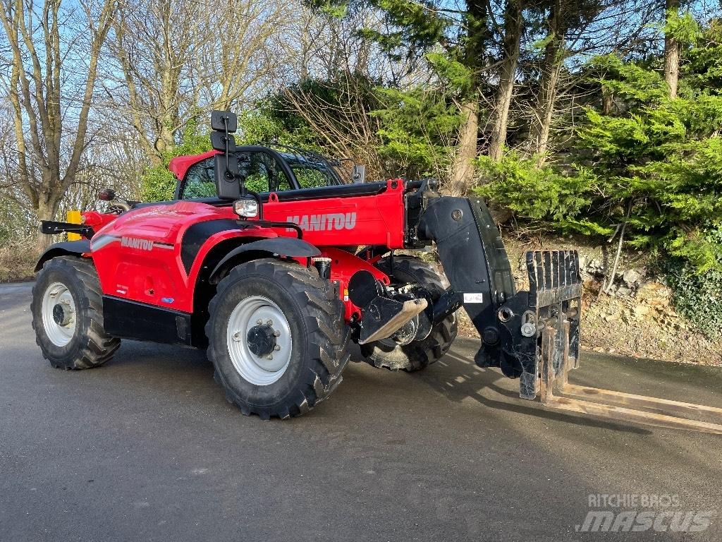 Manitou MT 1335 伸縮臂操作車