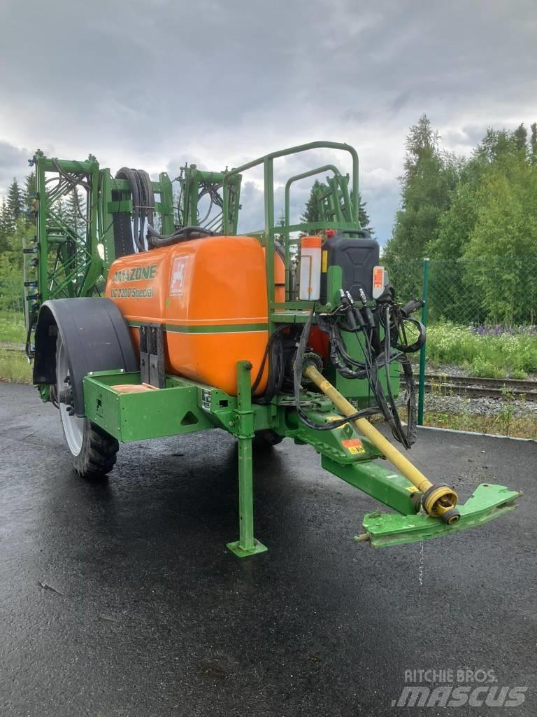 Amazone UG 2200 牽引式噴霧機