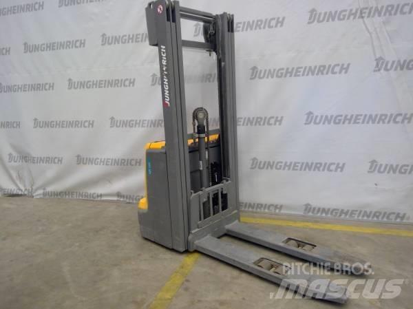 Jungheinrich EJC 112 行走控制式堆積機
