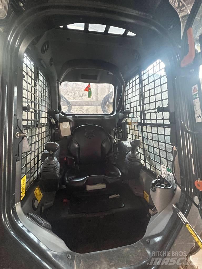 Bobcat T 770 推土機