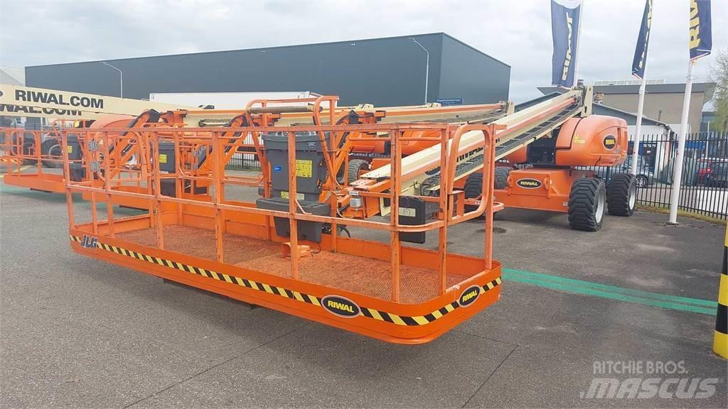 JLG 680SGW+ 伸縮臂高空作業車