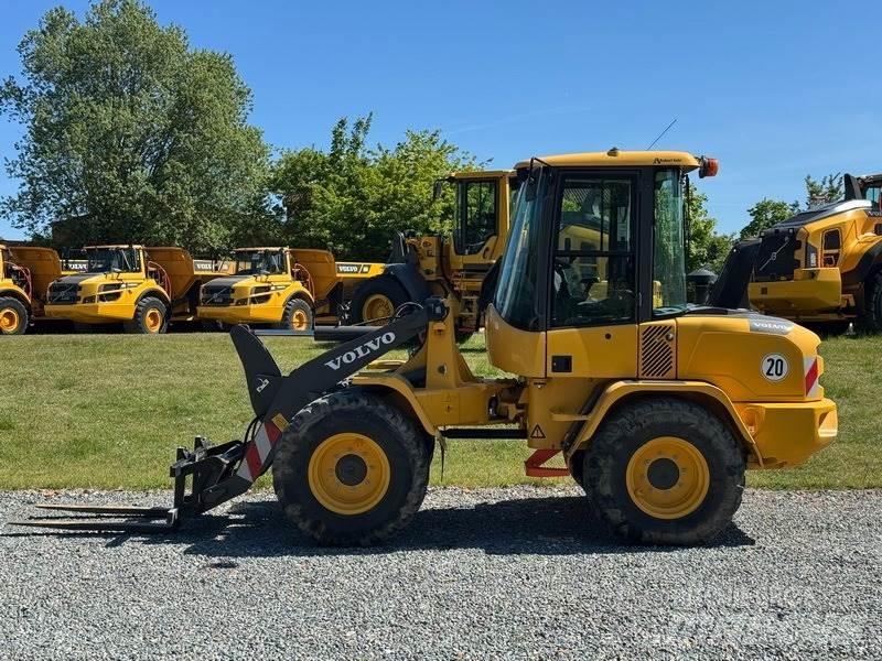 Volvo L 35 G 輪胎式裝載機