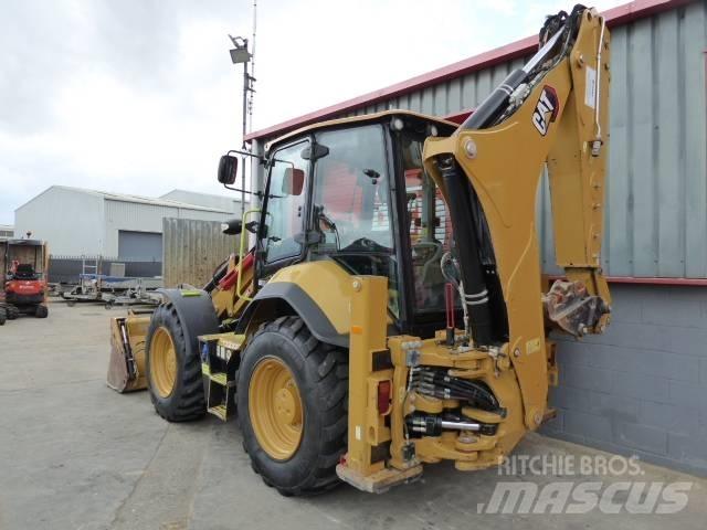CAT 444 反鏟裝載機