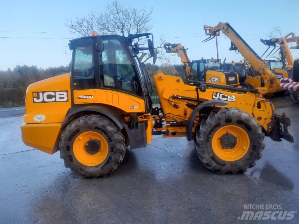 JCB TM 320 農業用伸縮臂裝載機