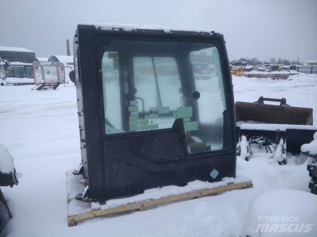 Volvo BM 325FL Cabin 駕駛室與內部