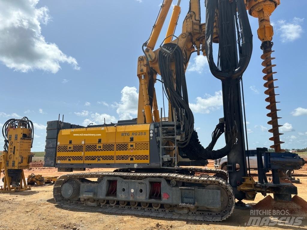 Bauer RTG RG 25 S 重型鑽孔機